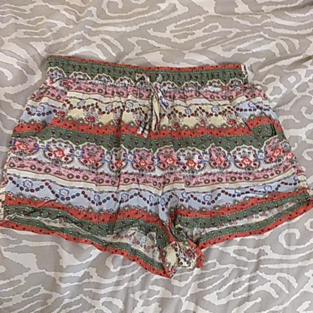 AMERICAN EAGLE soft shorts